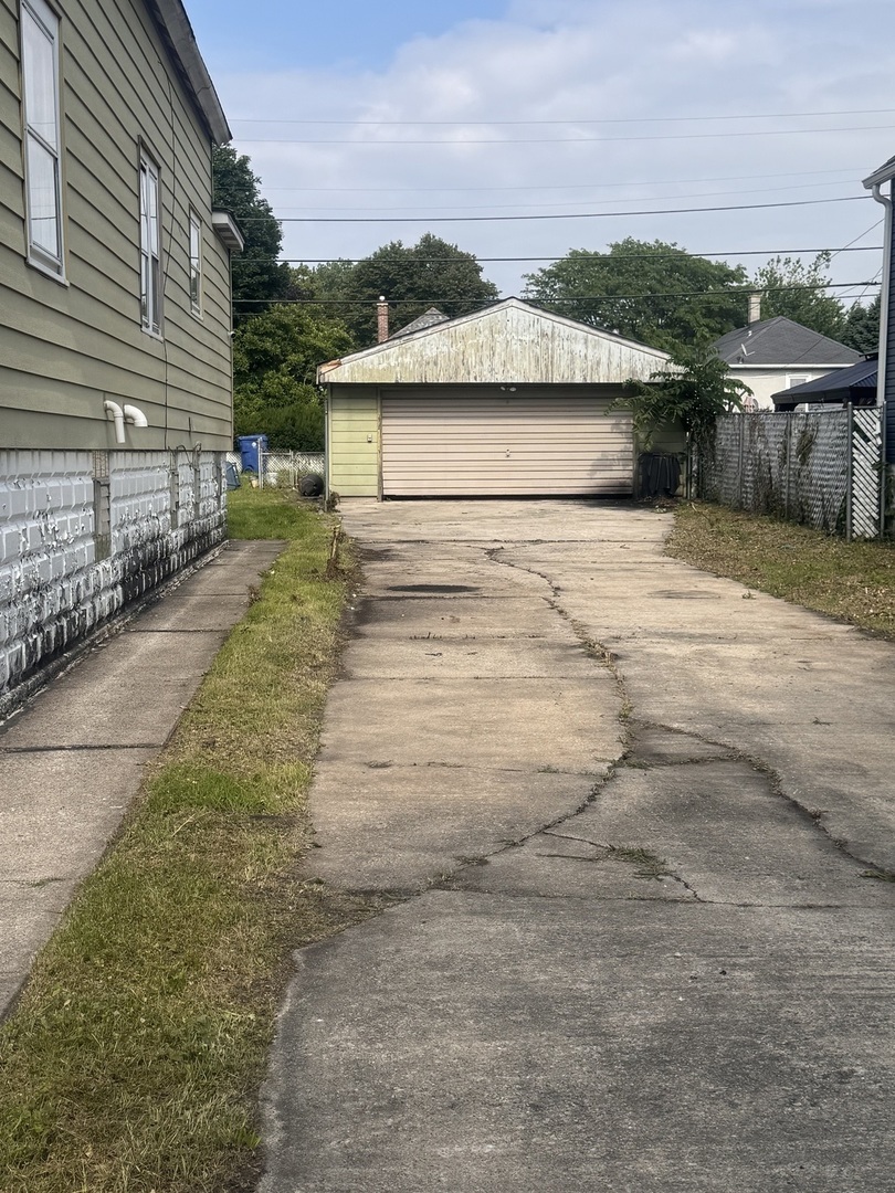 14035 S Green Bay Property Photo 2