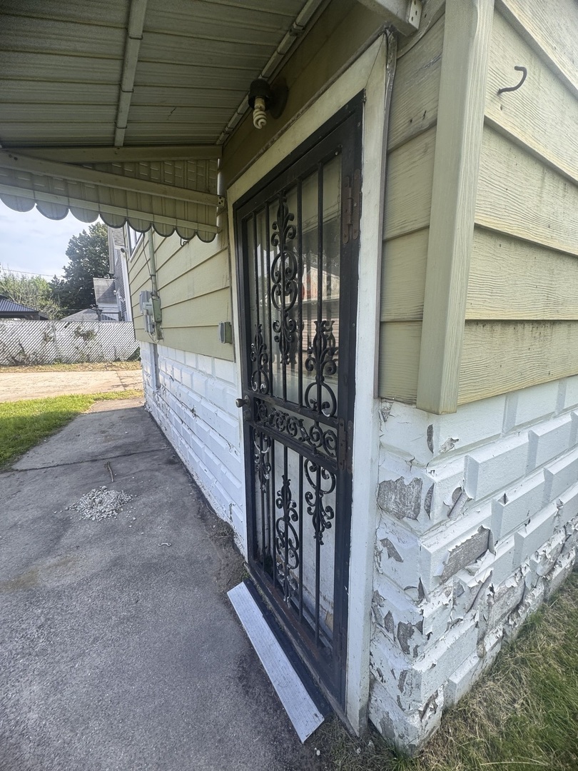 14035 S Green Bay Property Photo 4