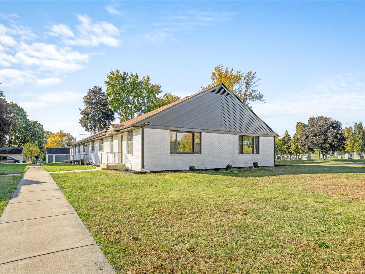 820 Cottage Grove Avenue Property Photo 4
