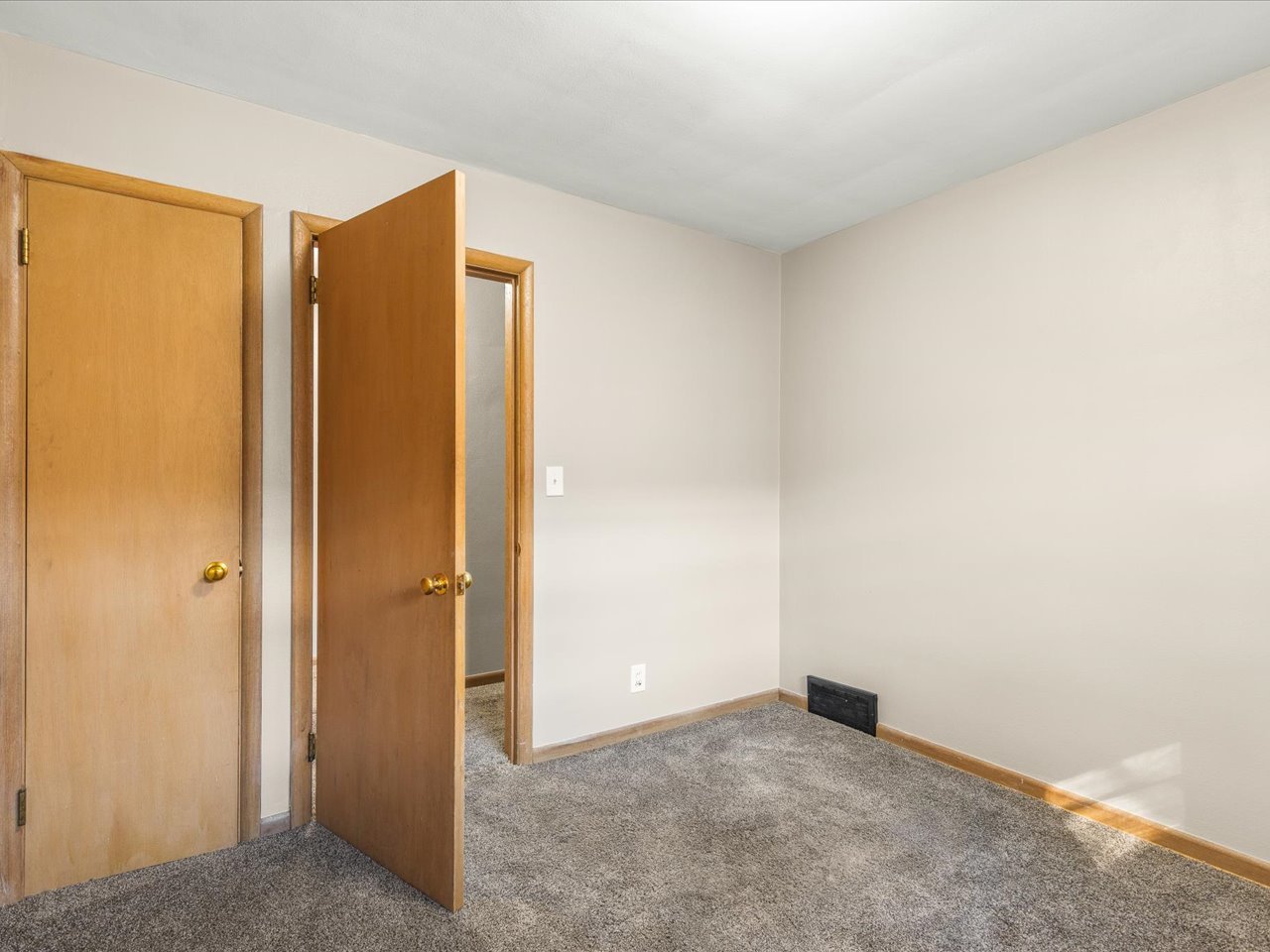 820 Cottage Grove Avenue Property Photo 19