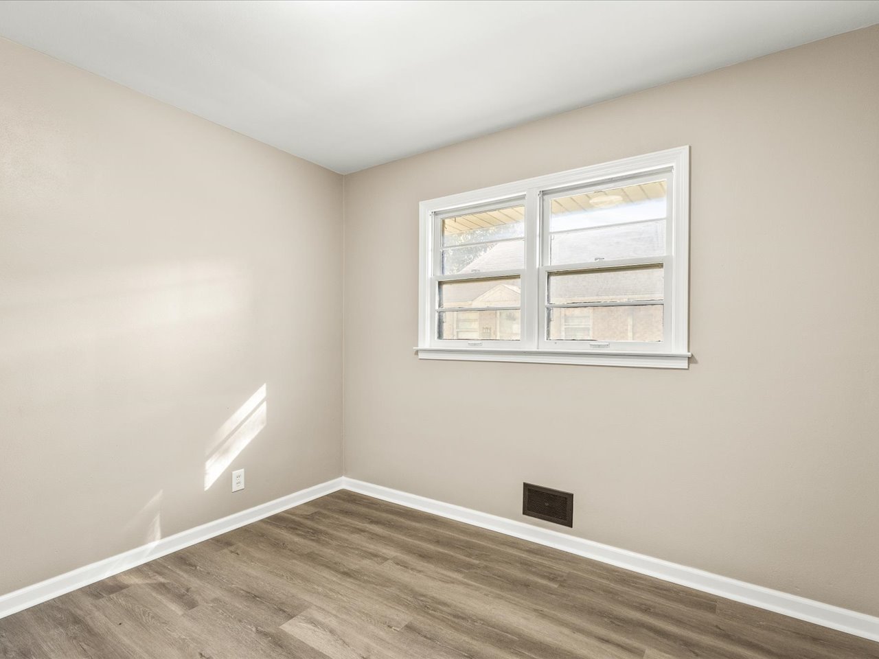 820 Cottage Grove Avenue Property Photo 25