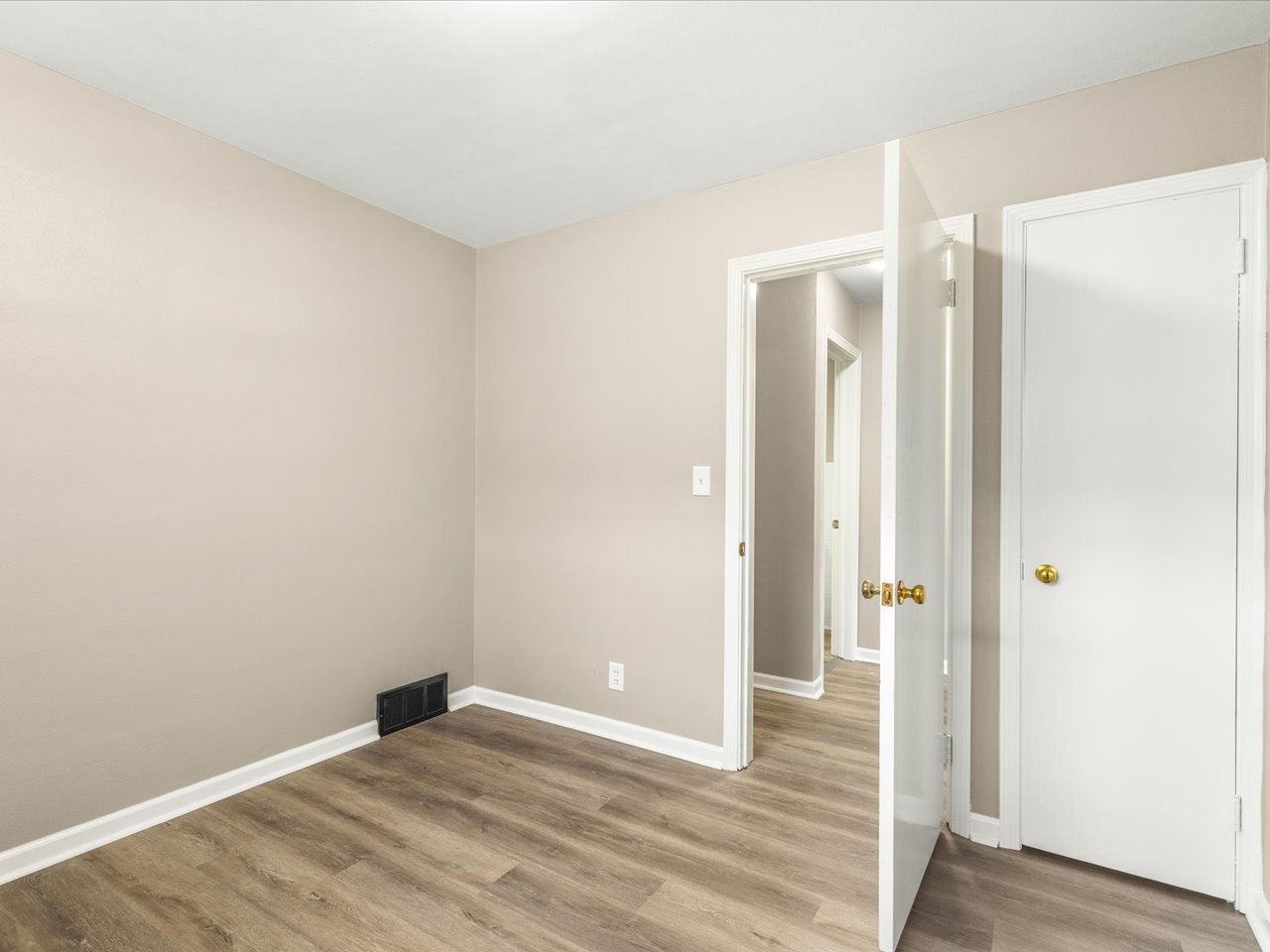 820 Cottage Grove Avenue Property Photo 26