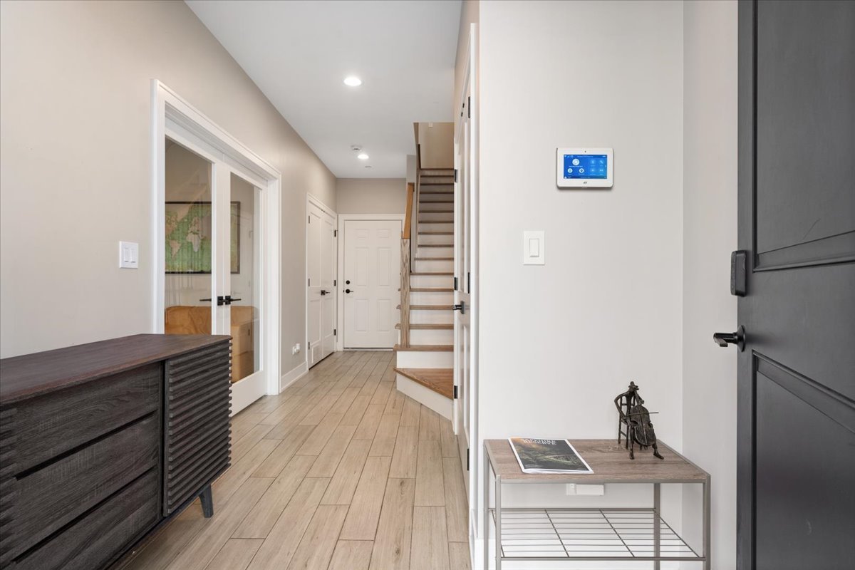 4442 S Drexel Boulevard G Property Photo 3