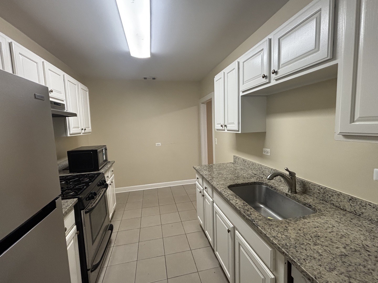 1705 Simpson Street 2f Property Photo 5
