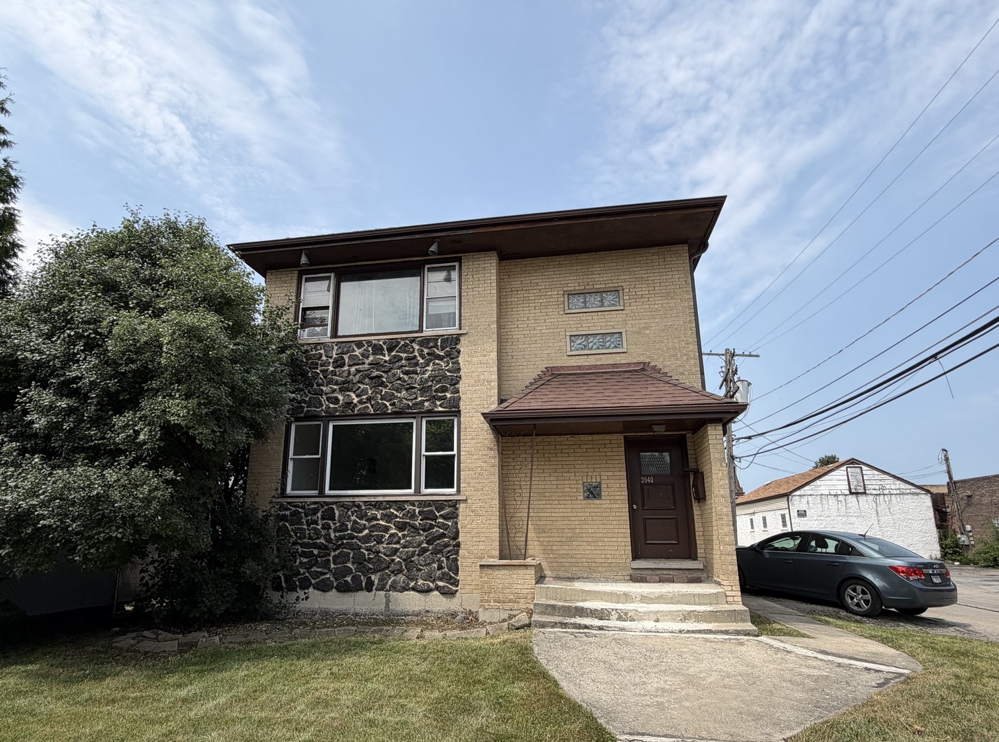 3940 Center Avenue Property Photo 1