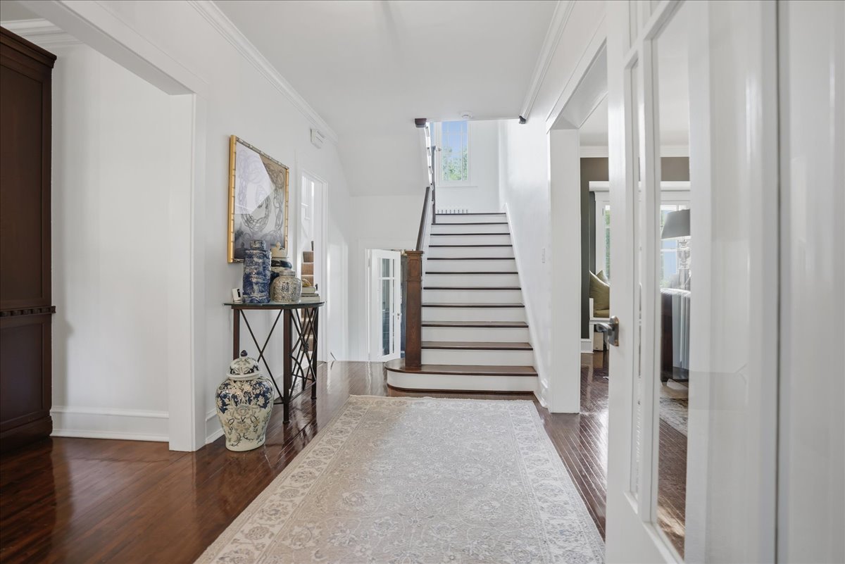 1116 E Monroe Street Property Photo 6