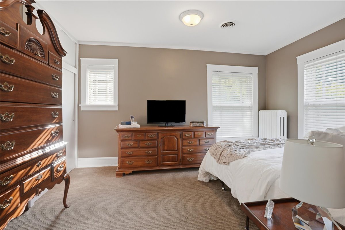 1116 E Monroe Street Property Photo 46