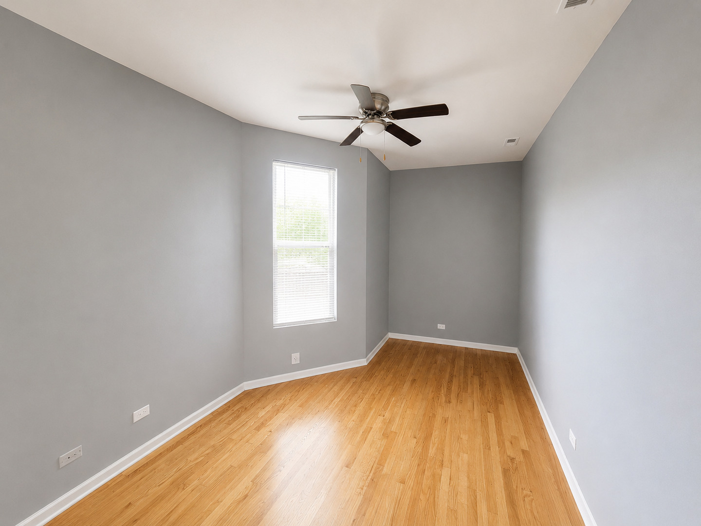 3130 W Polk Street Property Photo 8