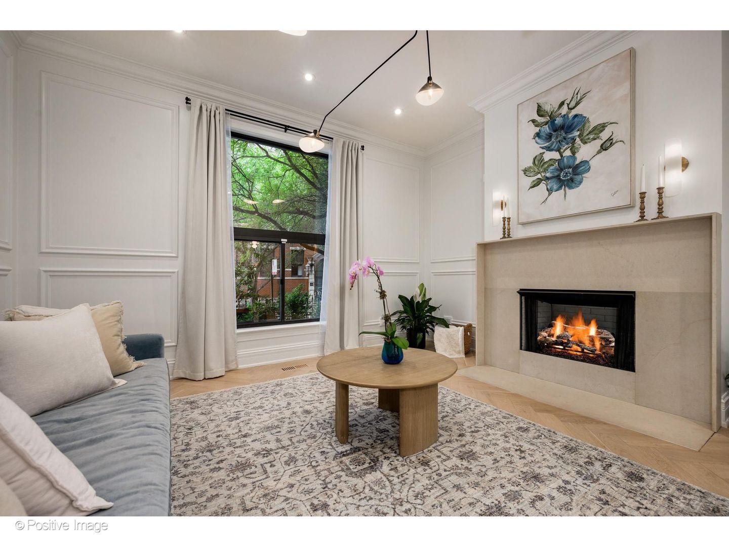 17 E Division Street 1e Property Photo 3