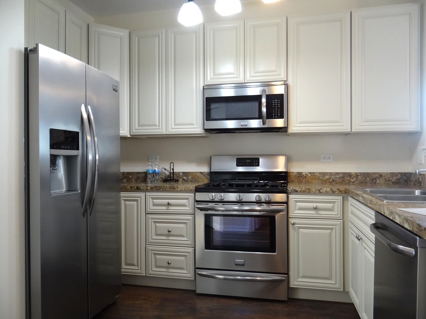 2818 Alameda Court Property Photo 5