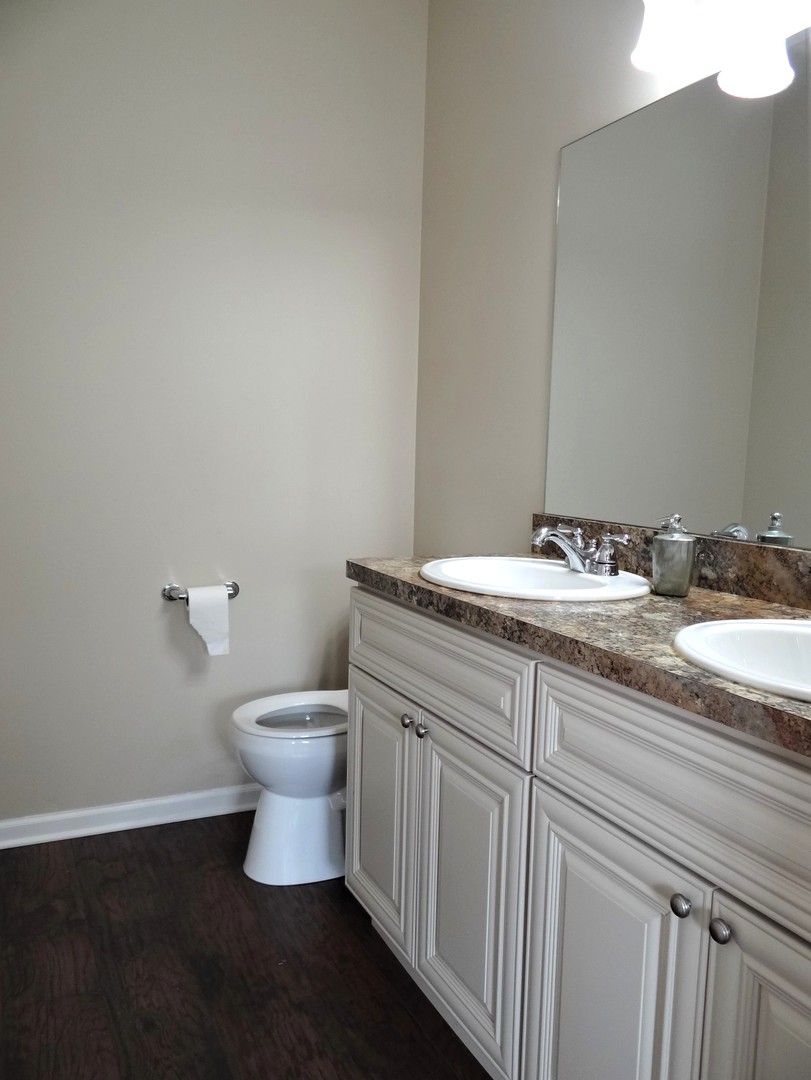2818 Alameda Court Property Photo 10