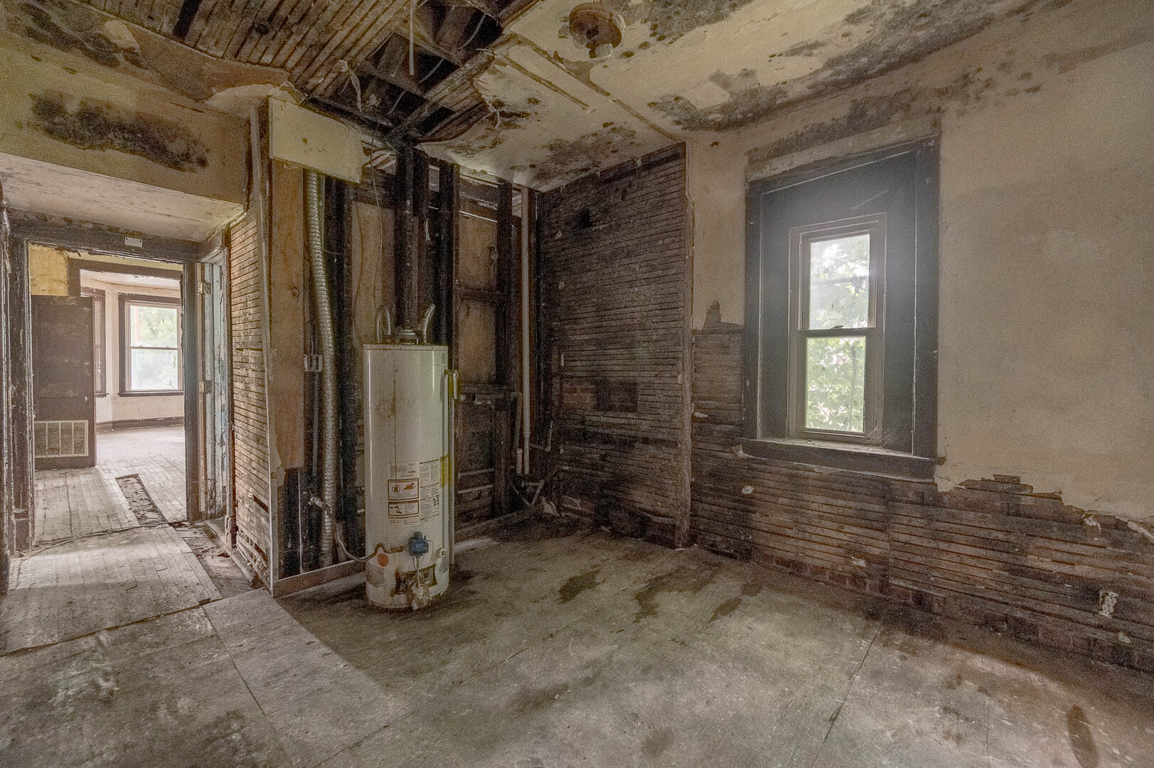 4019 W 16th Street Property Photo 3