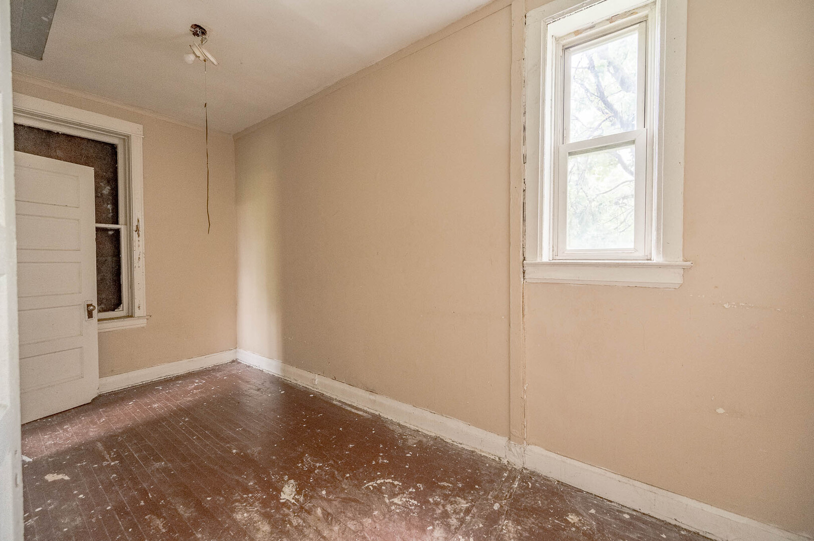 4019 W 16th Street Property Photo 9