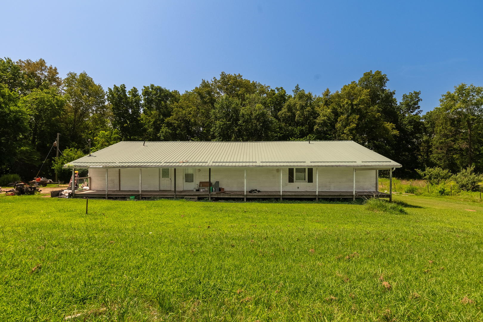 18680 Galatia Post Road Property Photo 2