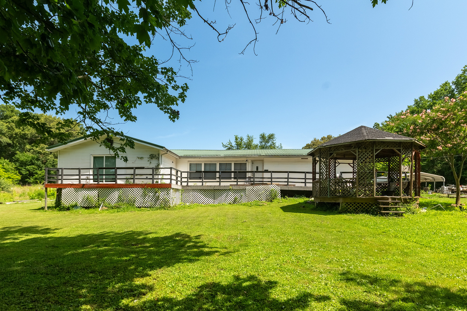 18680 Galatia Post Road Property Photo 4