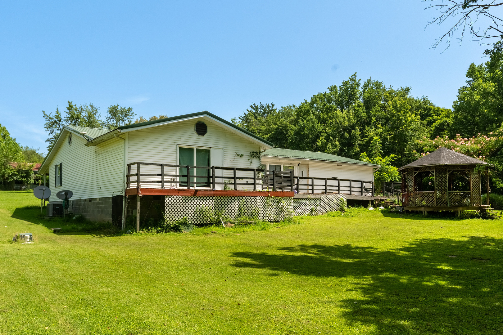 18680 Galatia Post Road Property Photo 5