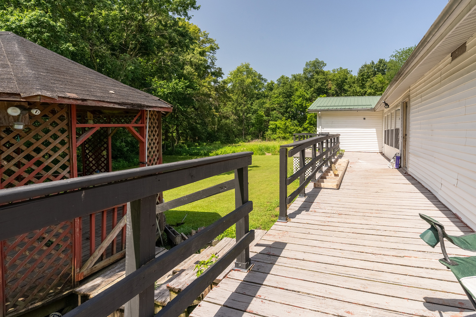 18680 Galatia Post Road Property Photo 10