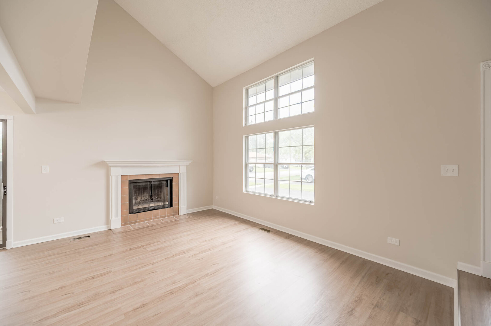 1224 Clematis Drive Property Photo 3