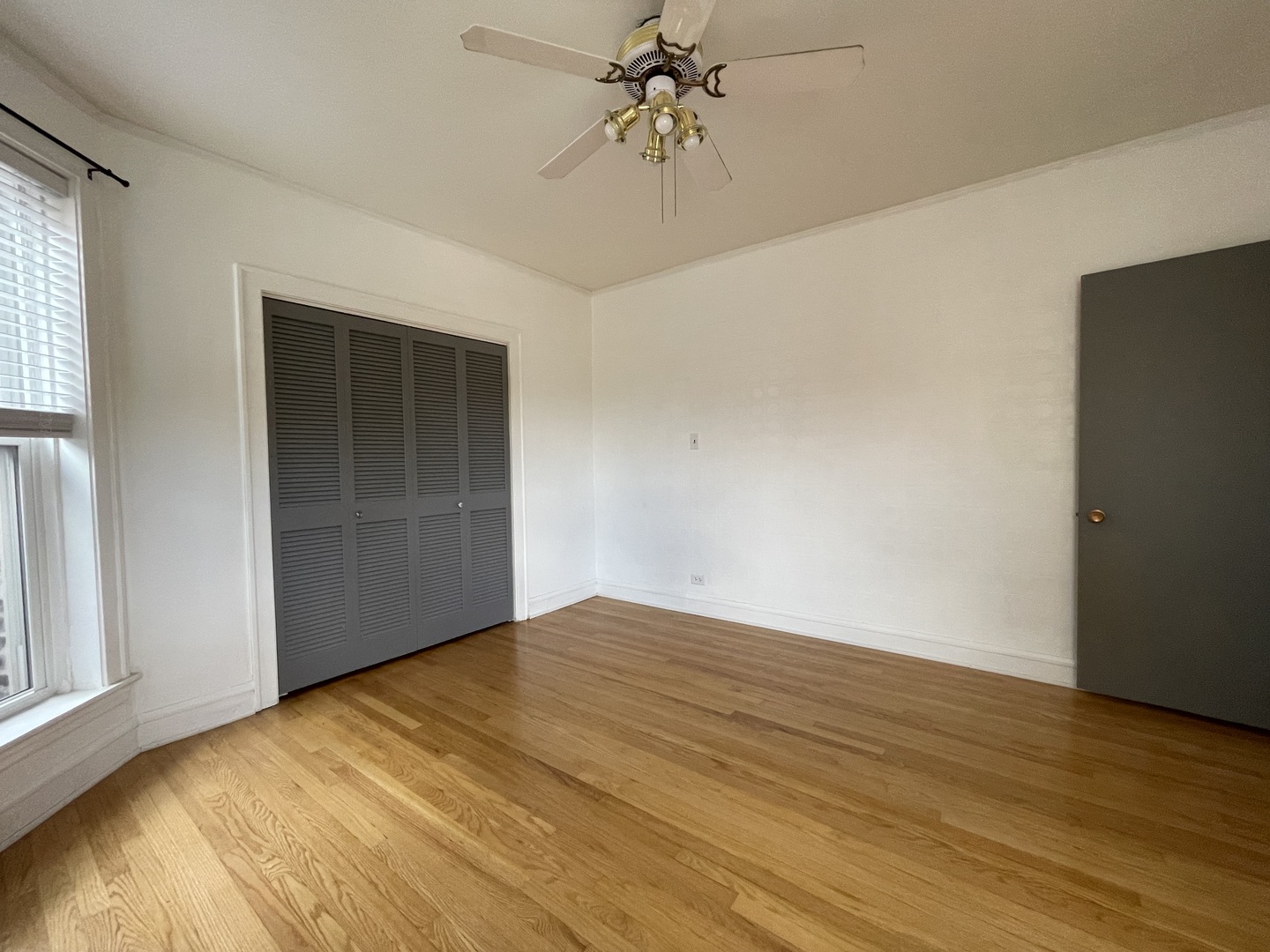 5832 N Virginia Avenue 2 Property Photo 9