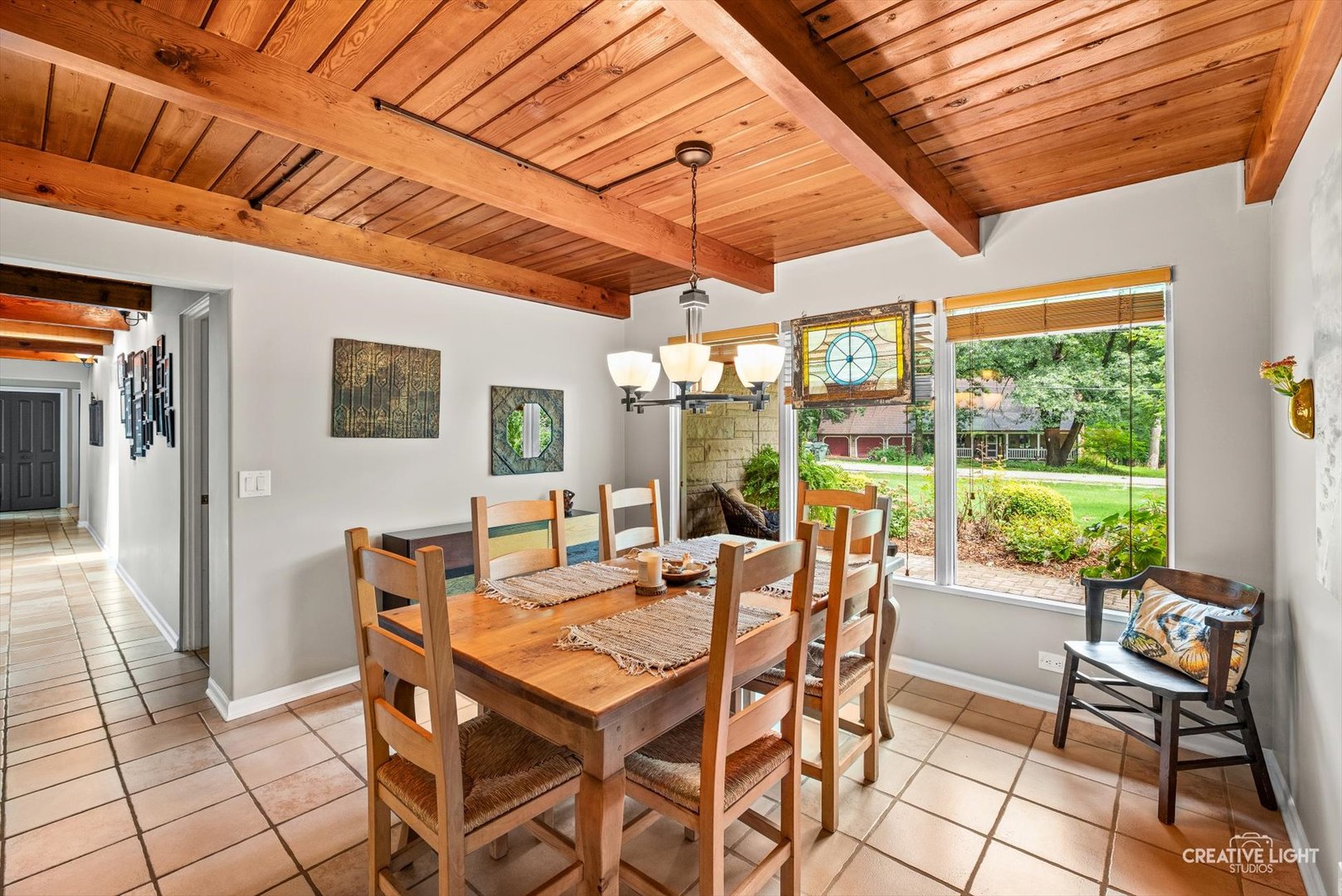 24127 W Oak Lane Property Photo 7