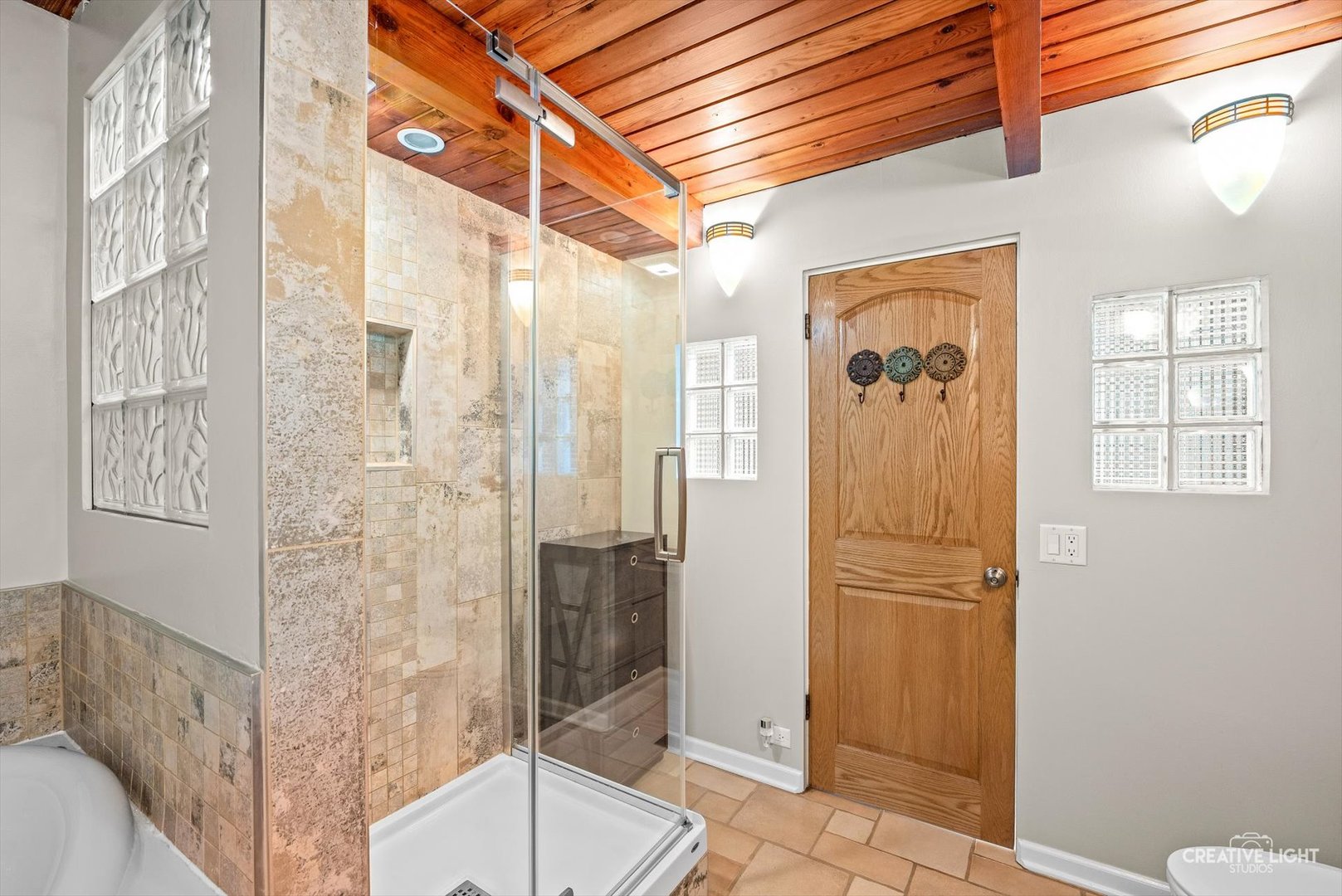 24127 W Oak Lane Property Photo 15