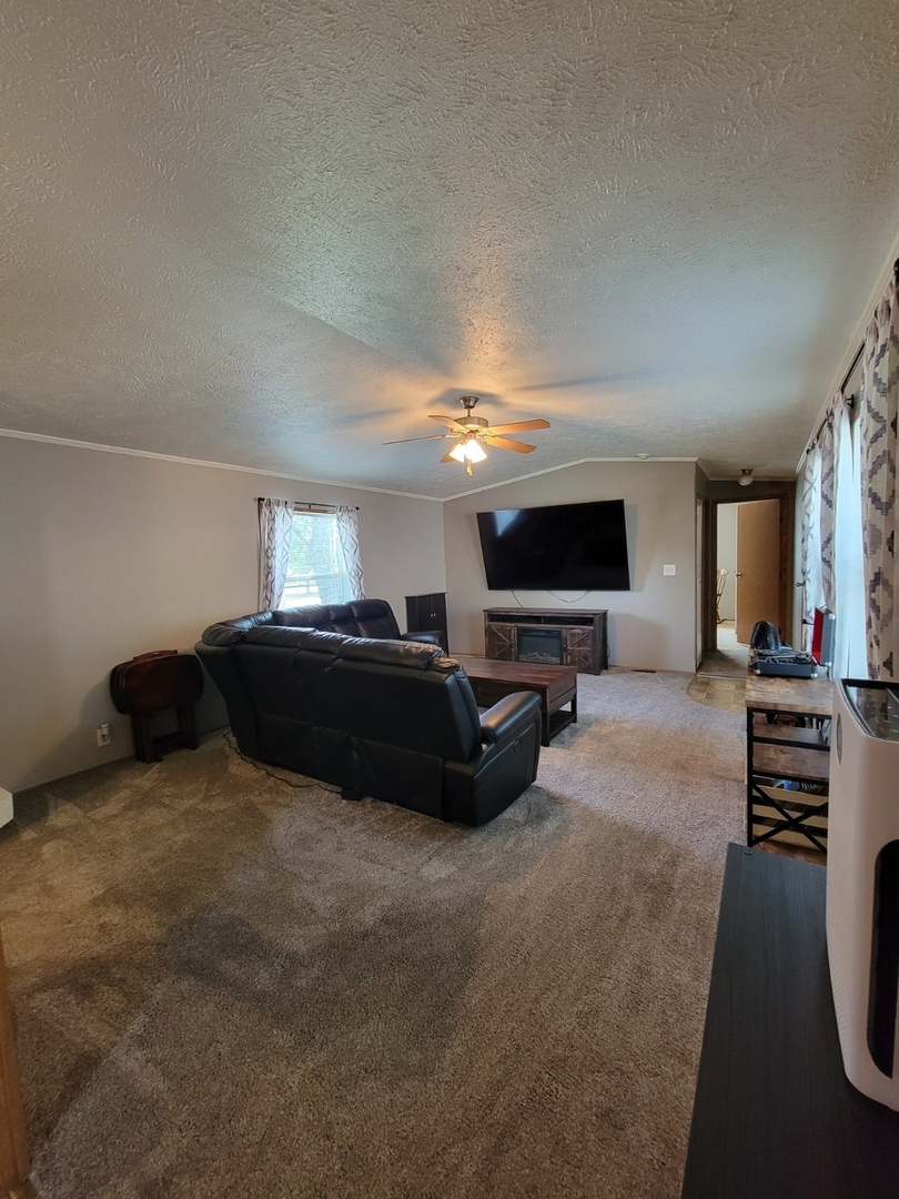 1712 Dixie Highway 105 Property Photo 3
