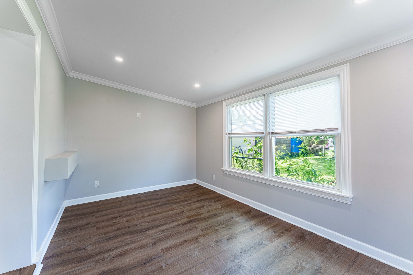 7805 Suburban Lane Property Photo 20