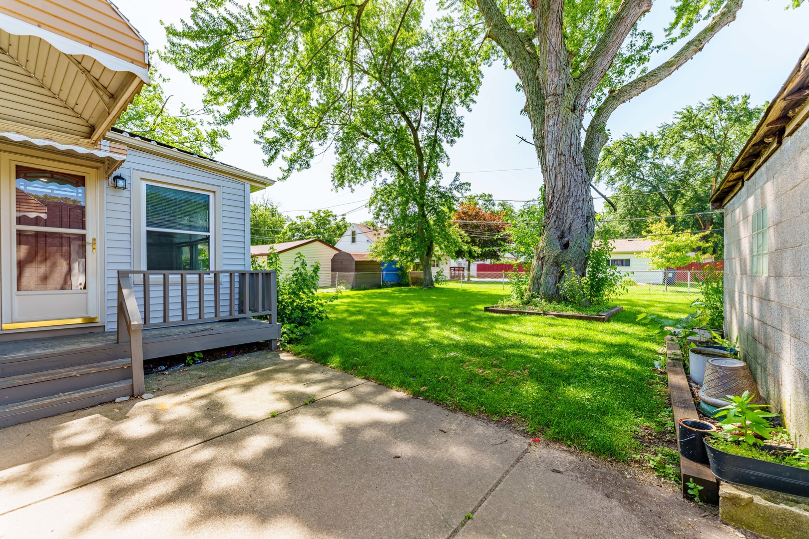 7805 Suburban Lane Property Photo 23