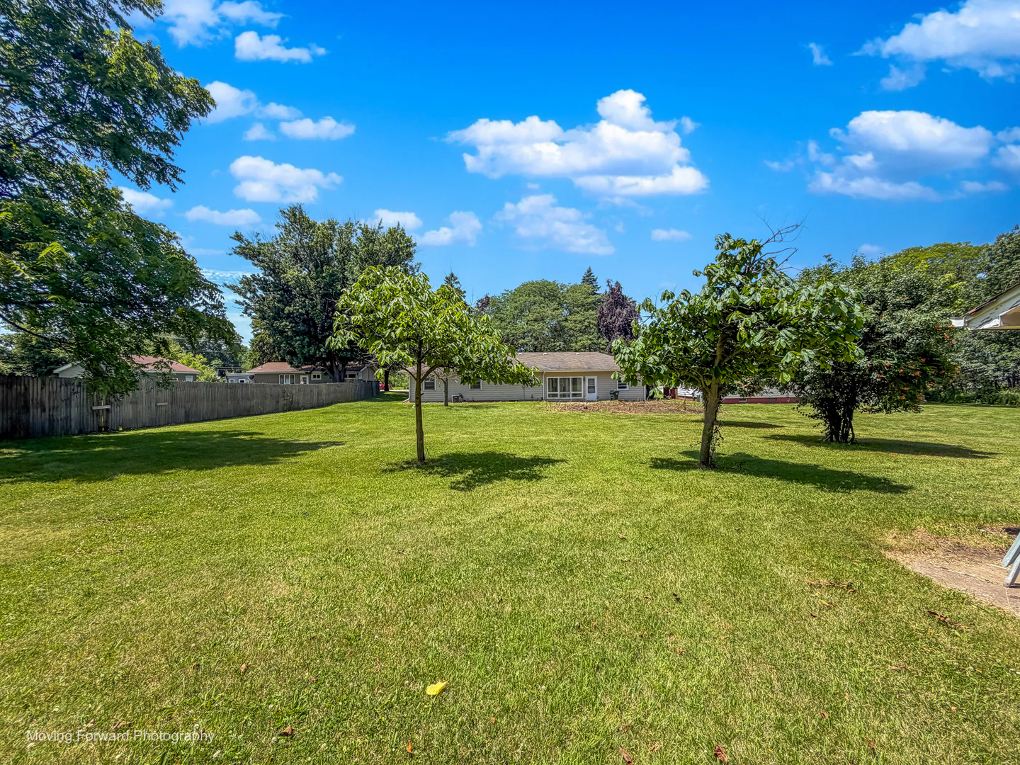 7s175 N Eola Road Property Photo 16