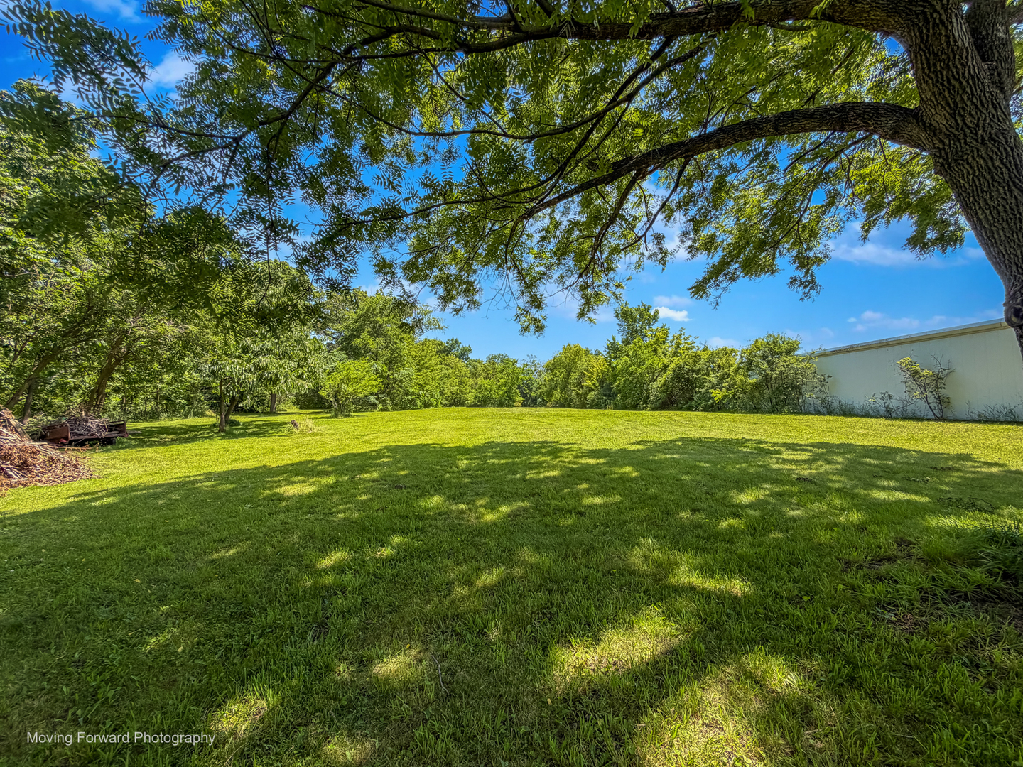 7s201 N Eola Road Property Photo 6