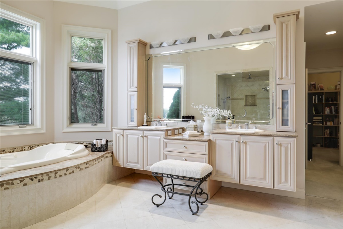 1710 Brighton Court Property Photo 40