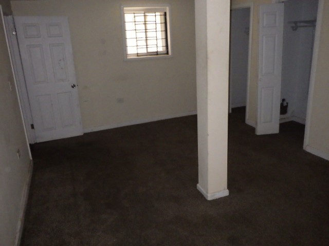 7916 S East End Avenue Property Photo 12