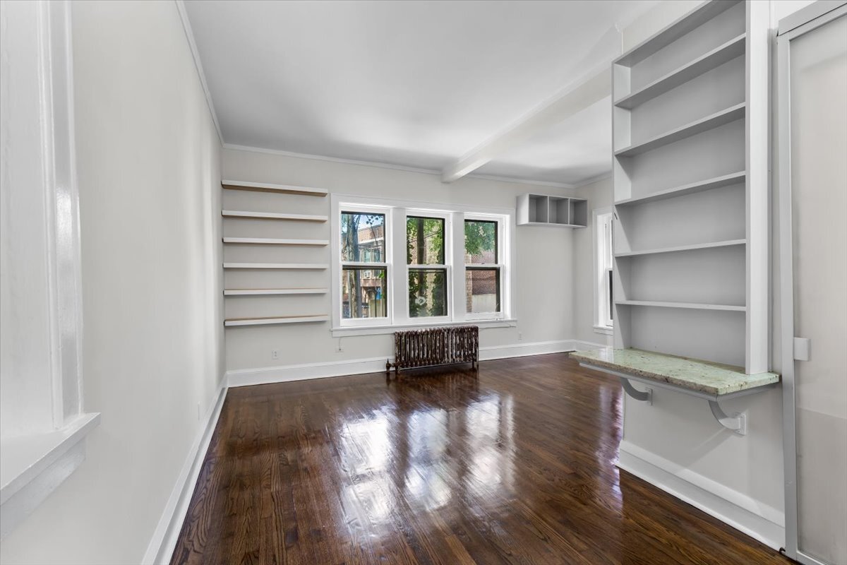 1633 E Hyde Park Boulevard 1d Property Photo 5