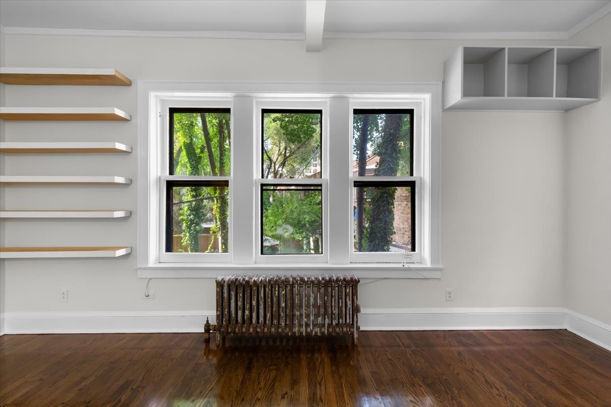 1633 E Hyde Park Boulevard 1d Property Photo 6