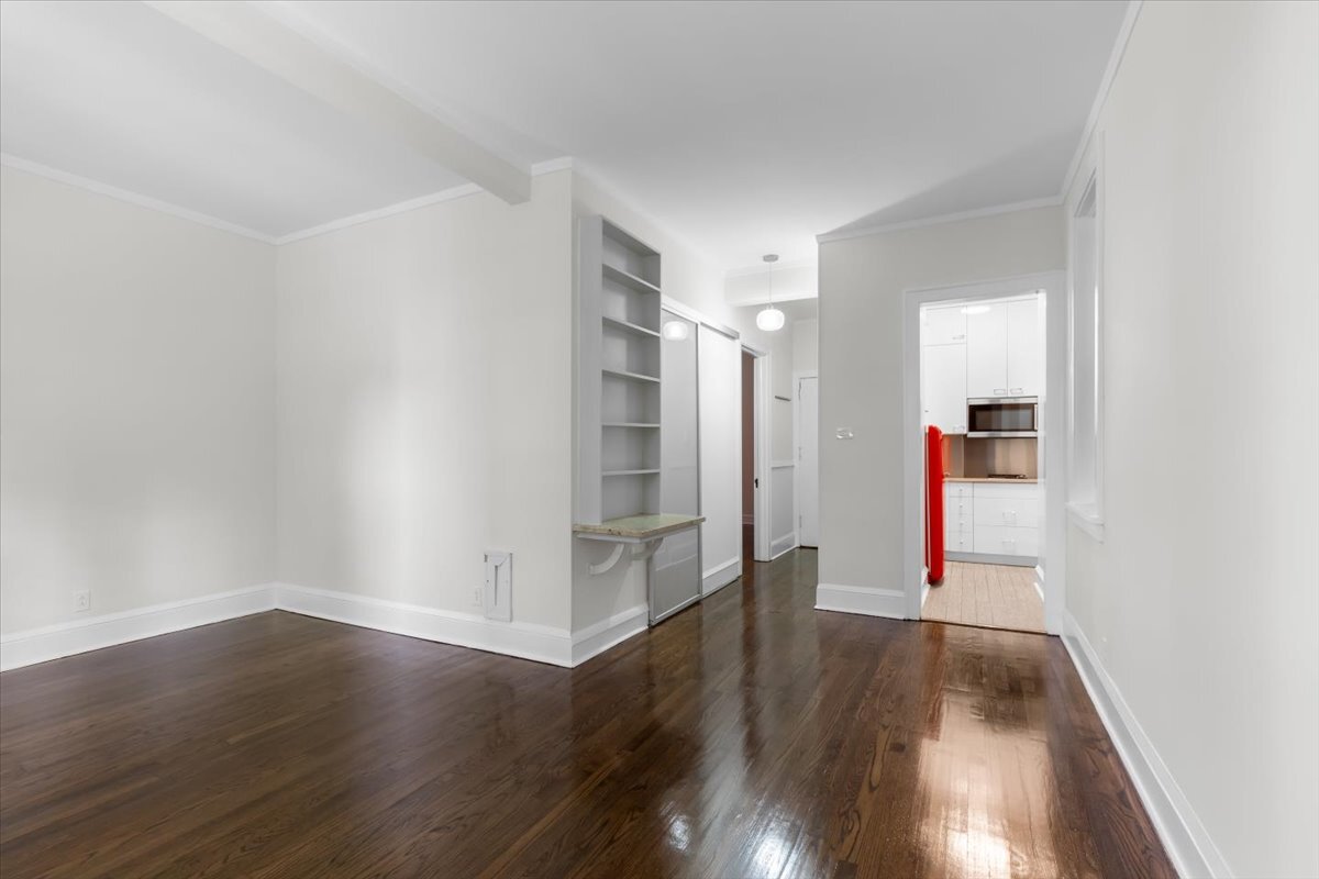 1633 E Hyde Park Boulevard 1d Property Photo 8