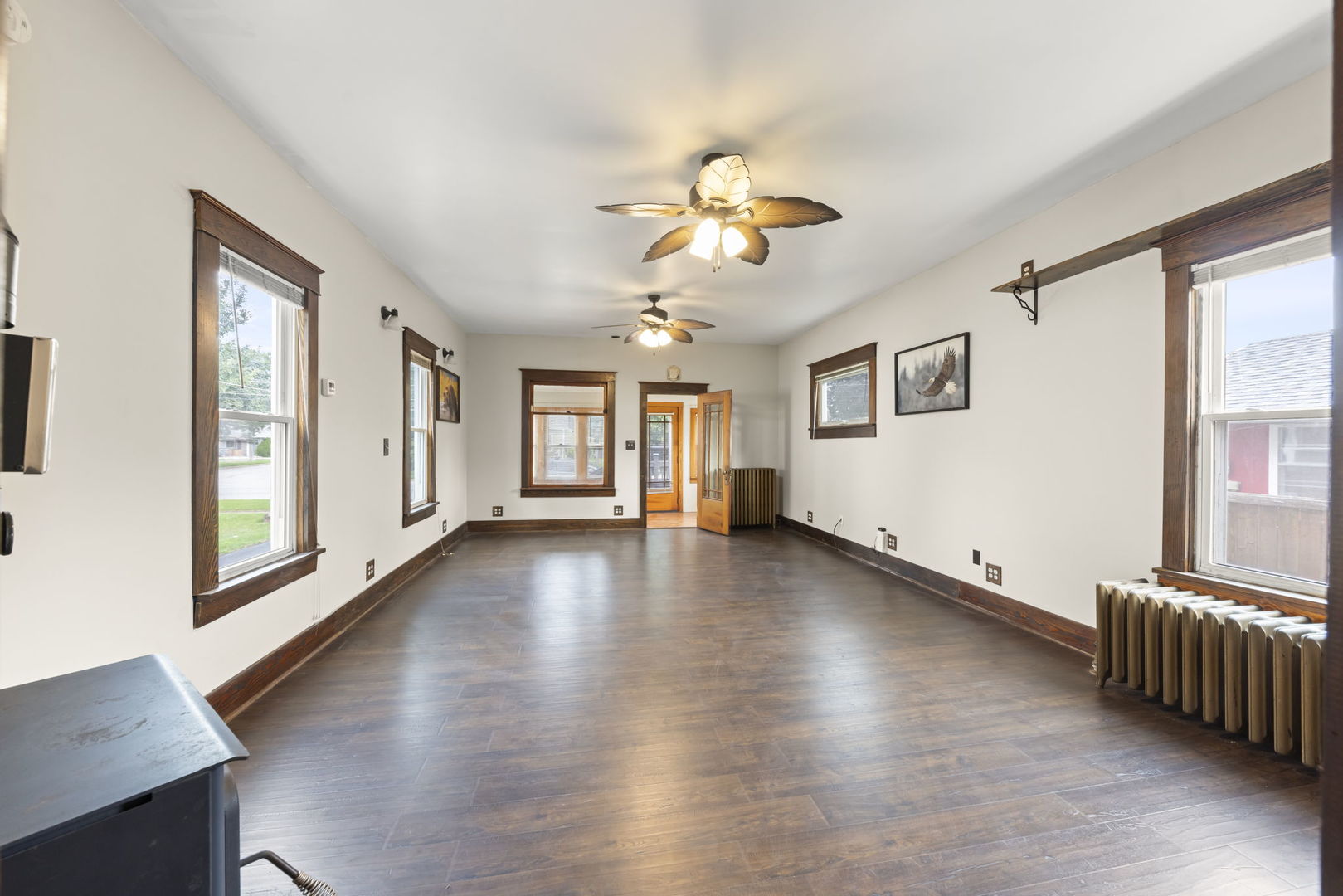 127 S River Street Property Photo 12