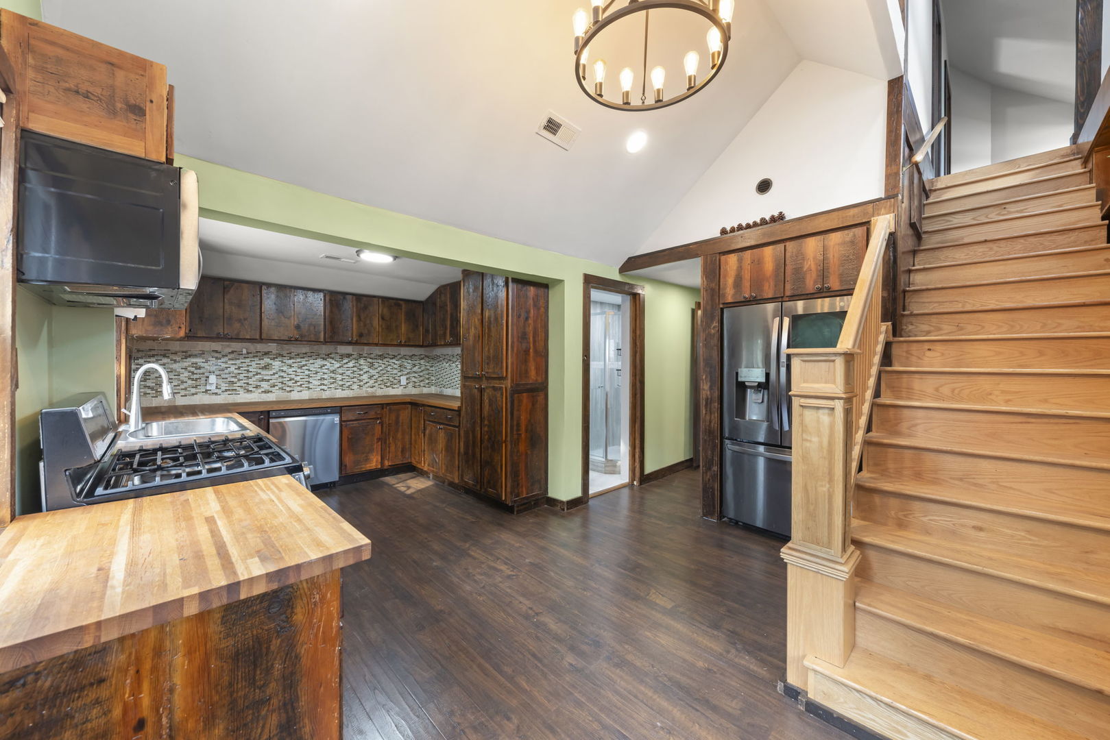 127 S River Street Property Photo 15