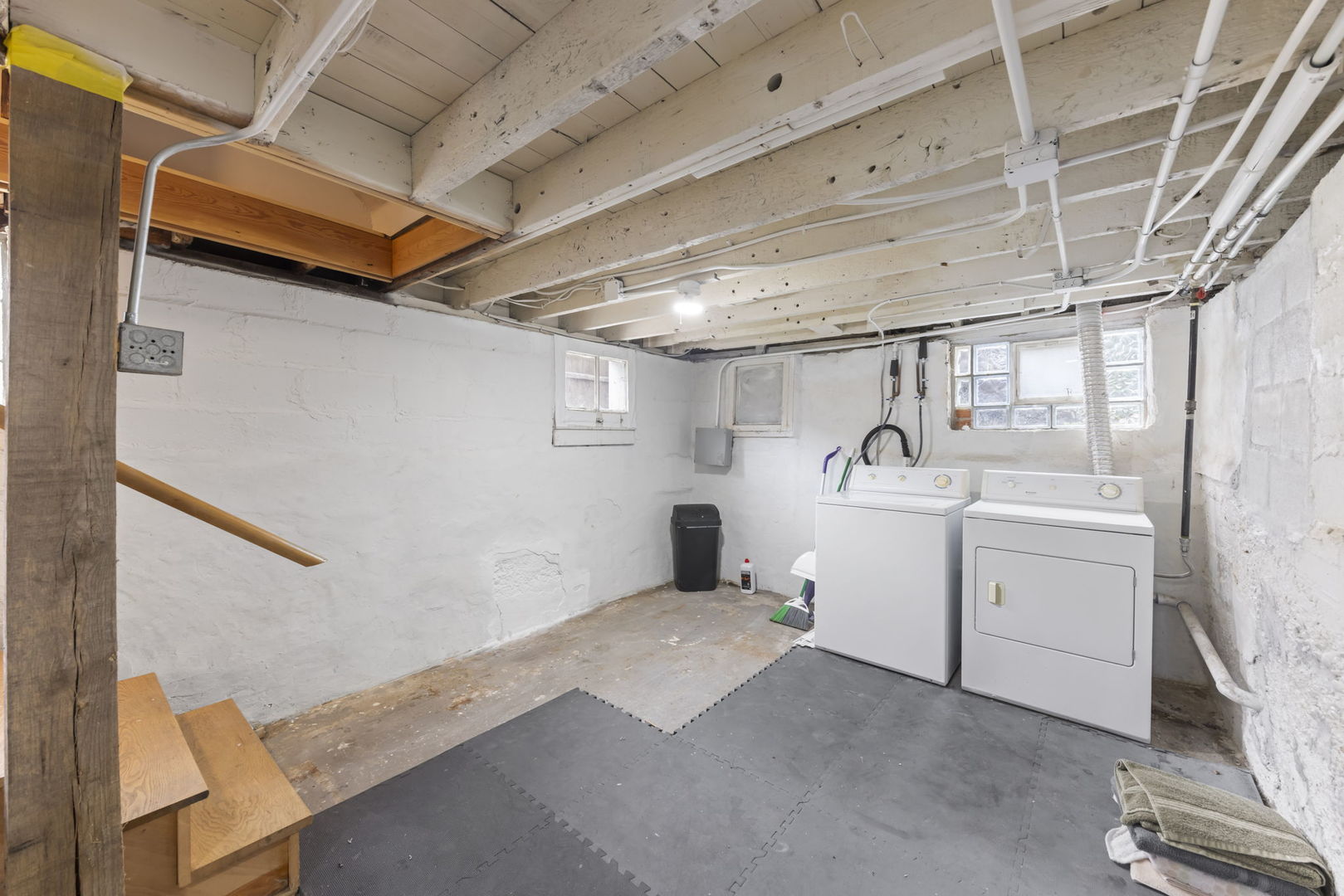 127 S River Street Property Photo 25