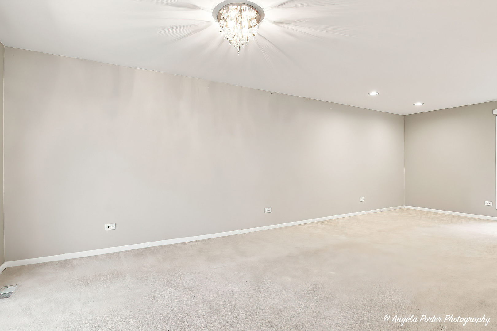 246 Shadowbend Drive Property Photo 11