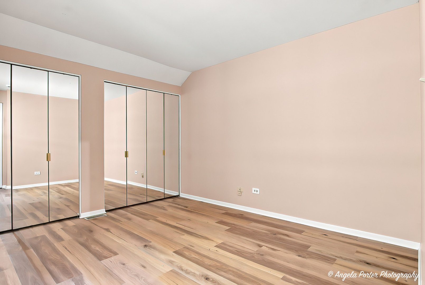 246 Shadowbend Drive Property Photo 18