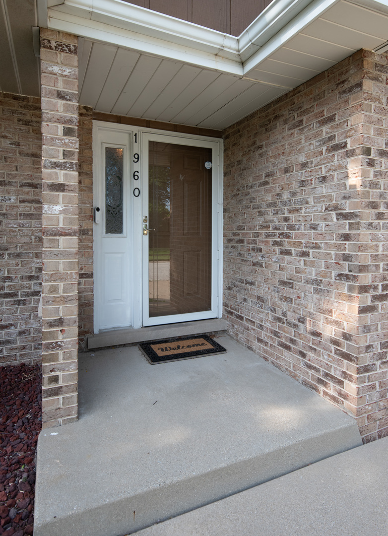 1960 185th Street Property Photo 3