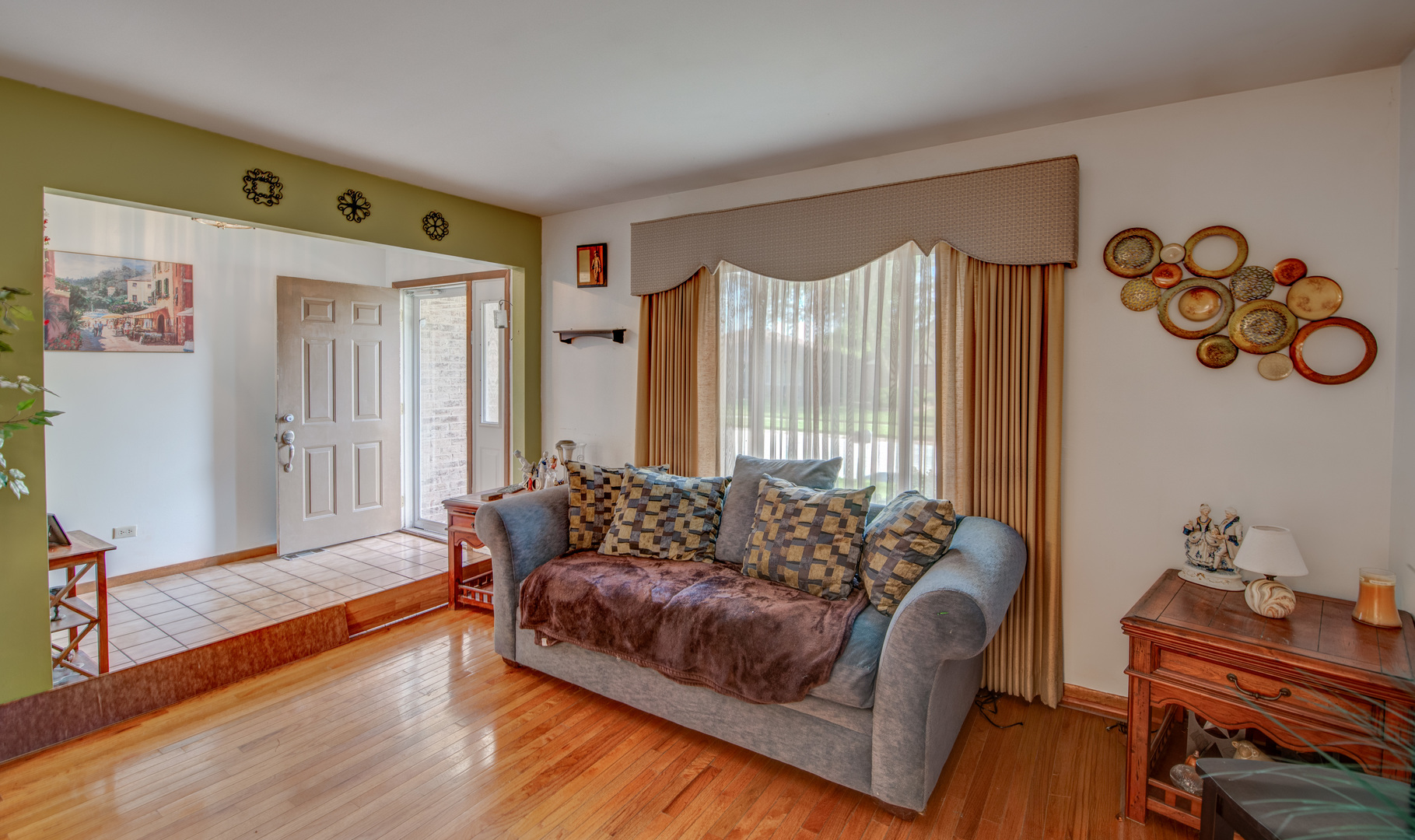 1960 185th Street Property Photo 5