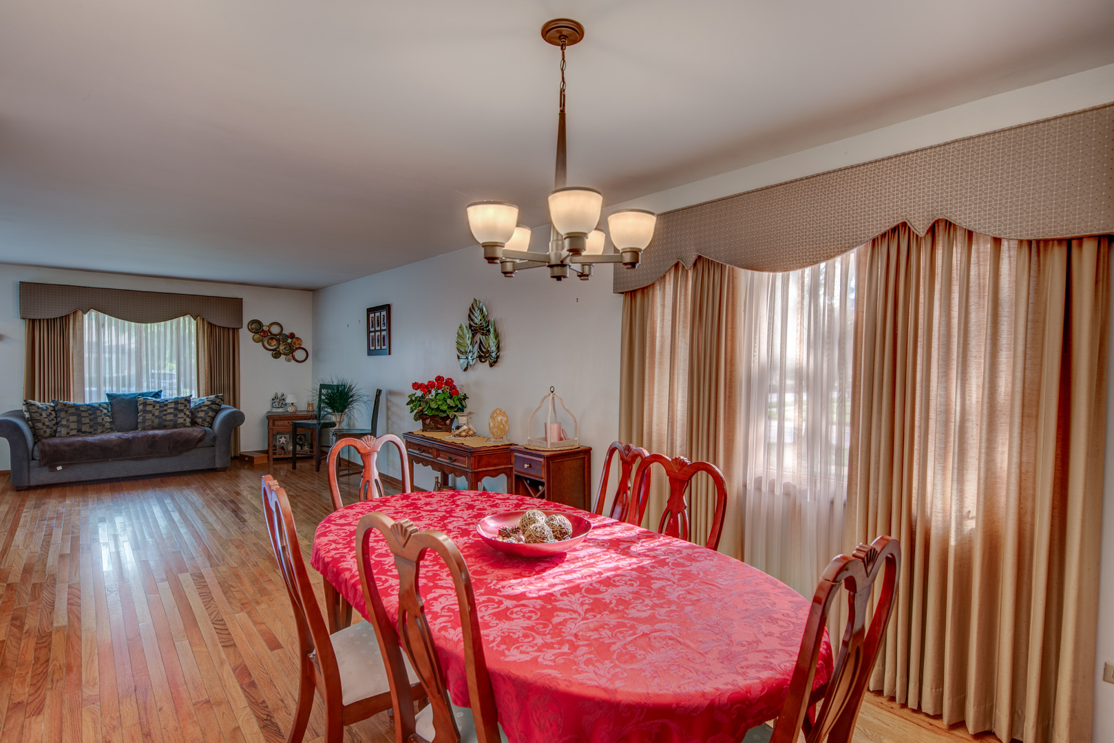 1960 185th Street Property Photo 8