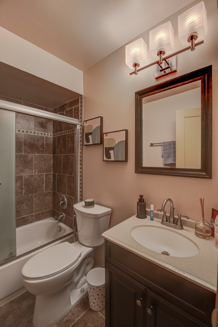 1960 185th Street Property Photo 20