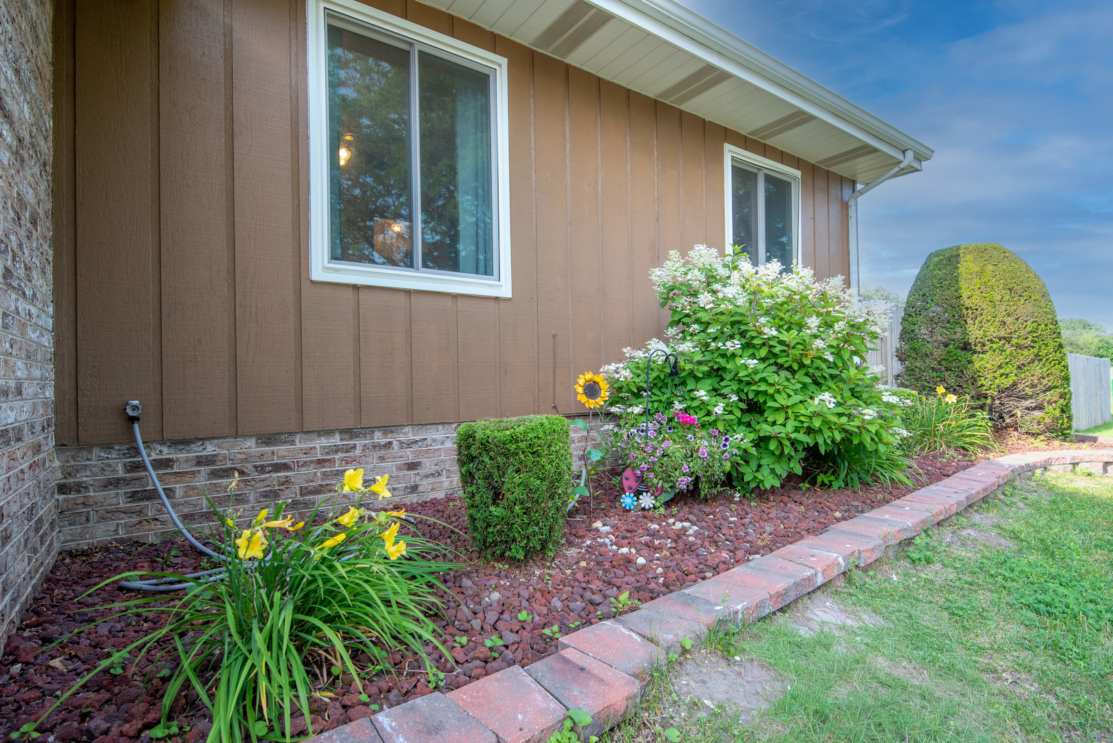 1960 185th Street Property Photo 26