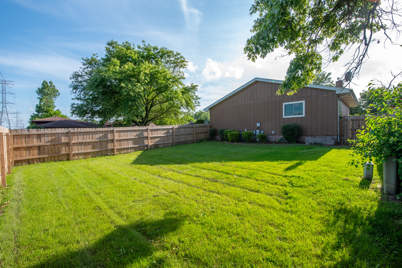1960 185th Street Property Photo 32