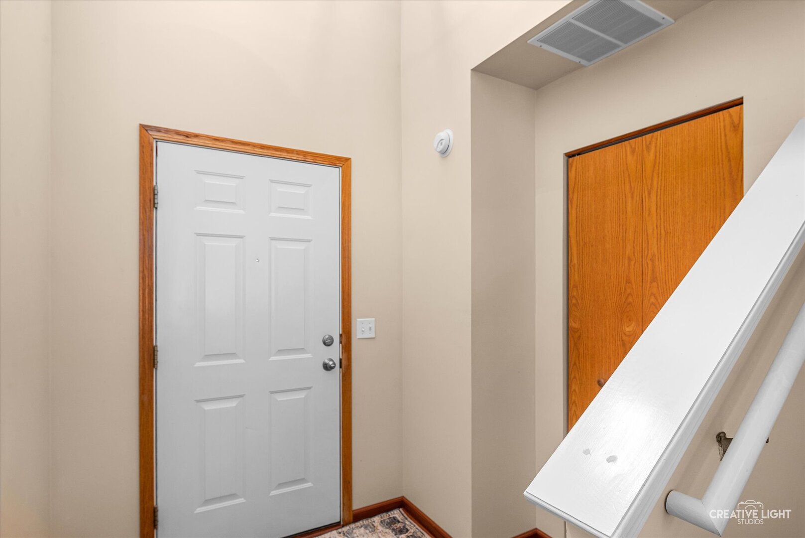 275 Capitol Drive B Property Photo 12