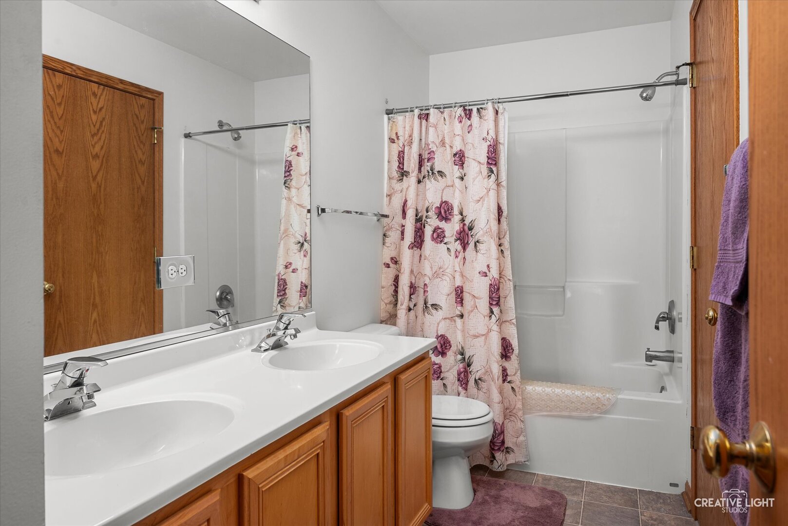 275 Capitol Drive B Property Photo 16
