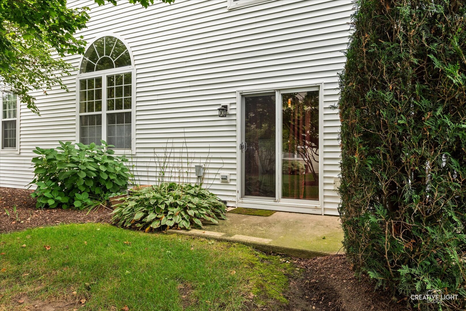 275 Capitol Drive B Property Photo 19