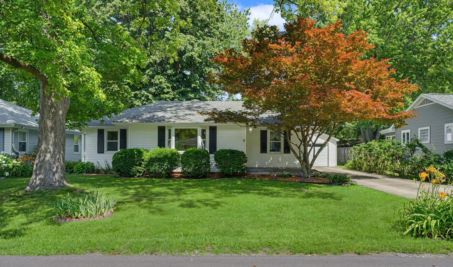 718 Dover Place Property Photo 1